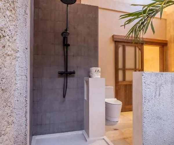 Amma Oasis